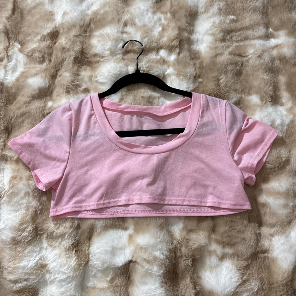 Cropped tee